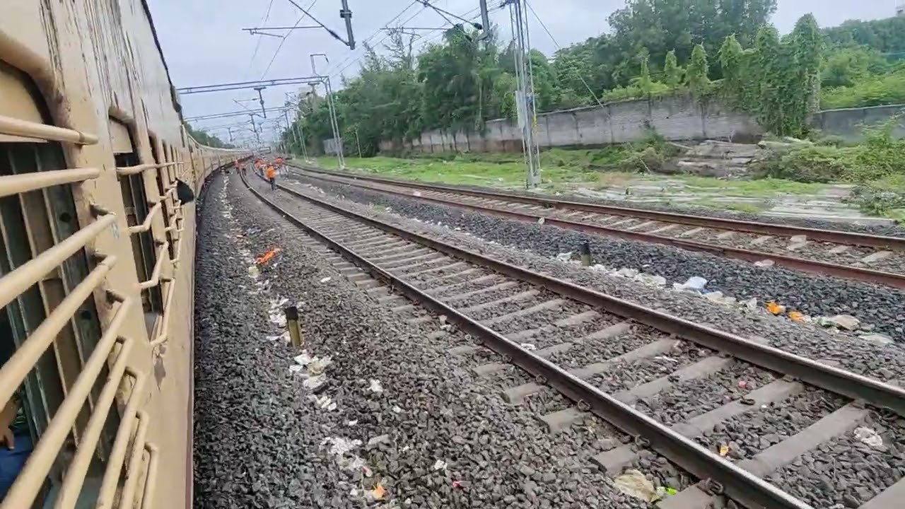 Ajmer to  solapur special express arriving on solapur junction 
