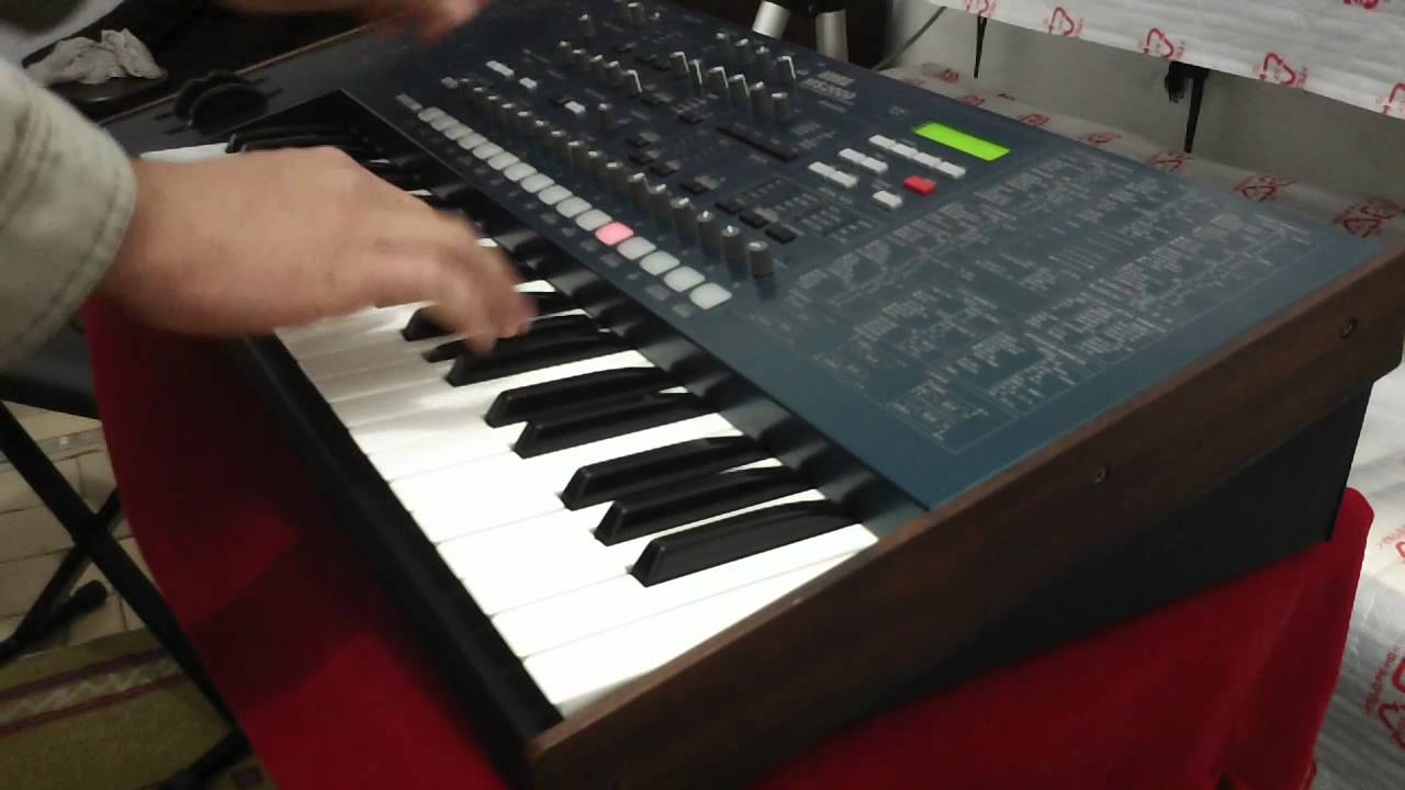 KORG MS2000 DEMO NA CLASSIC KEYBOARDS