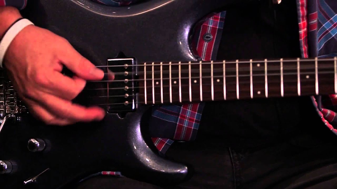 [BOSS TONE CENTRAL] GT-001 played by Steve Lukather