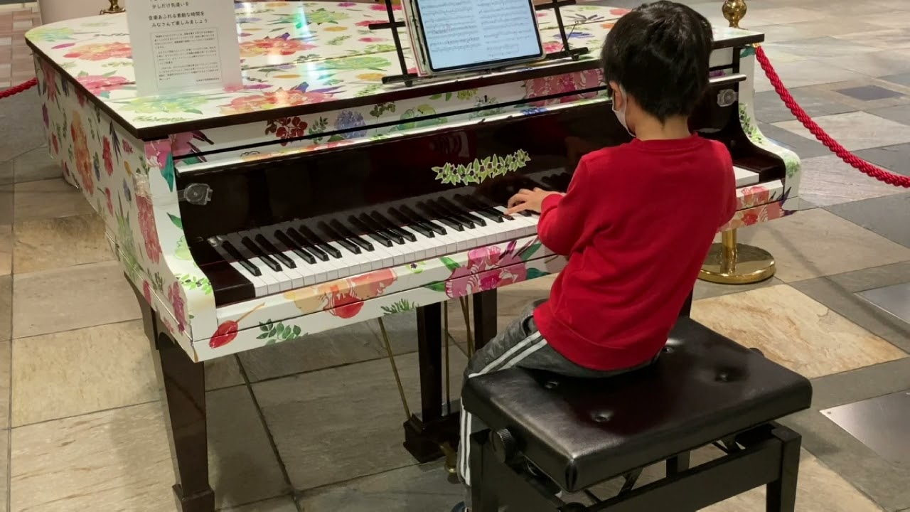 [8歳] 逆夢 - King Gnu/ [age 8] Sakayume/呪術廻戦0/ JujutsuKaisen/ Piano cover/ Street piano/ ストリートピアノ