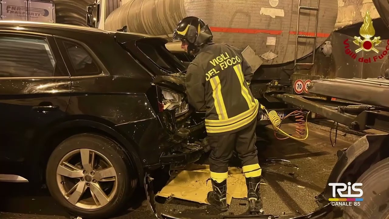 Denunciato il conducente del mezzo pesante che ha provocato il maxitamponamento