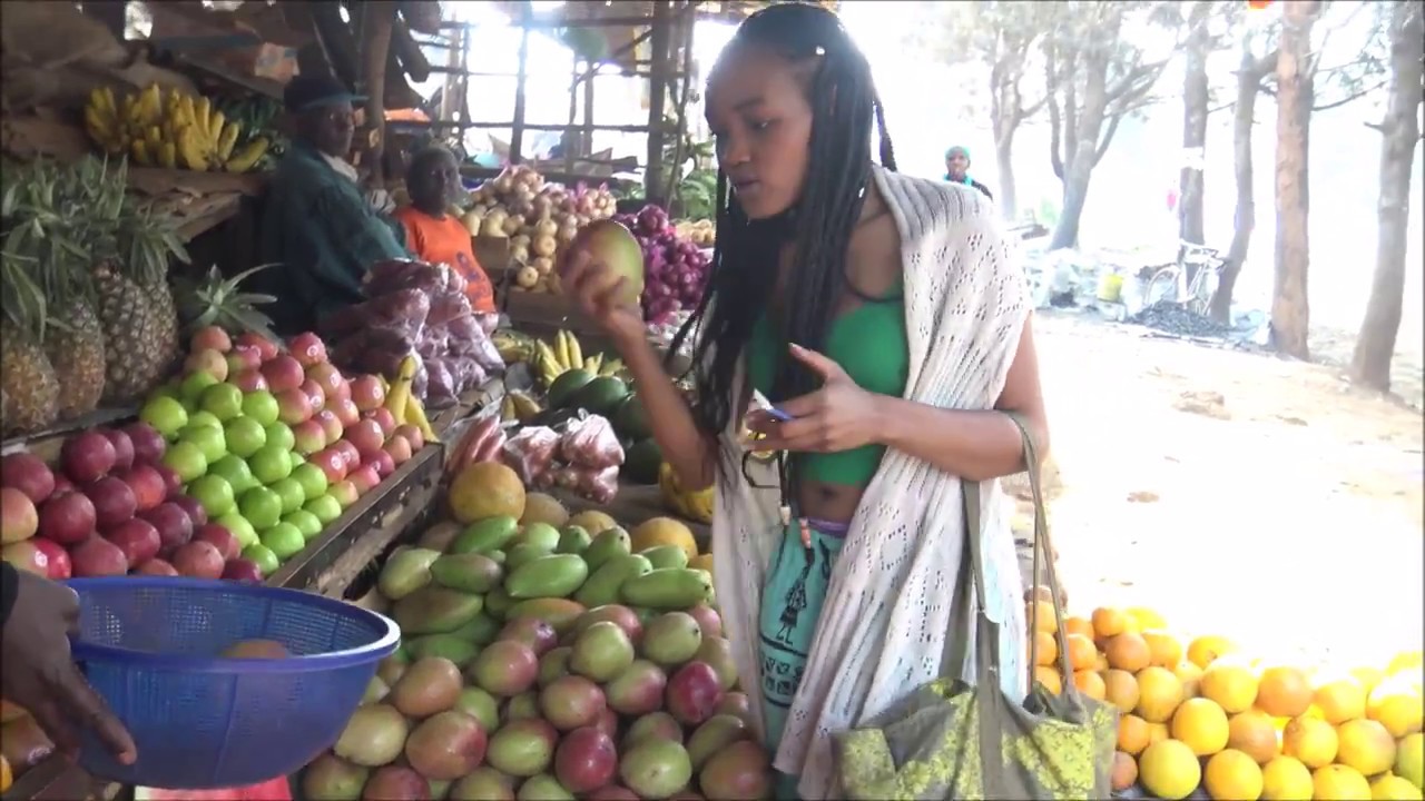 African Vegan | Shopping at a Market in Kenya