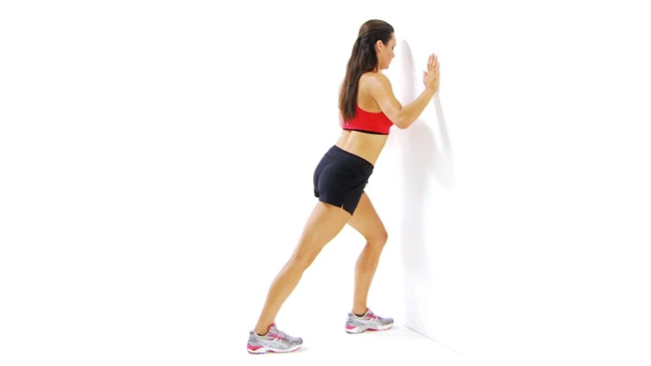 Lower leg exercises - the Calf muscle stretching