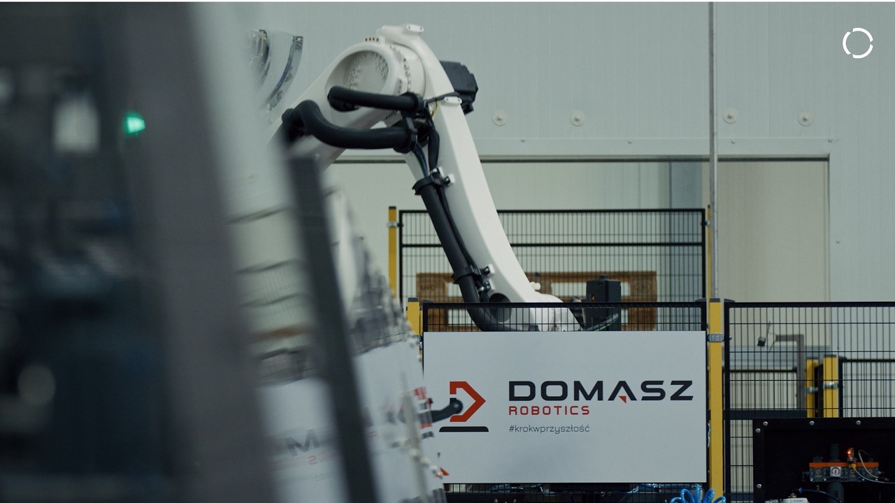 Domasz Robotics x AWEX x KUKA - Robot paletyzujący kartony z mrożoną cebulą