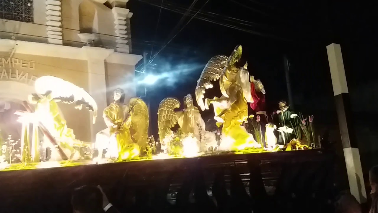 Entrada del señor sepultado de Santa Cruz del Quiché a su templo