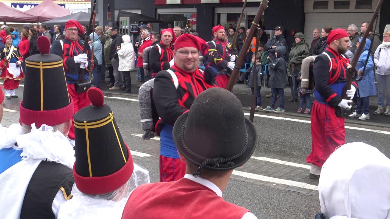Marche Septenale Saint Feuillen Fosses-la-Ville 2019 7 Passage tribune