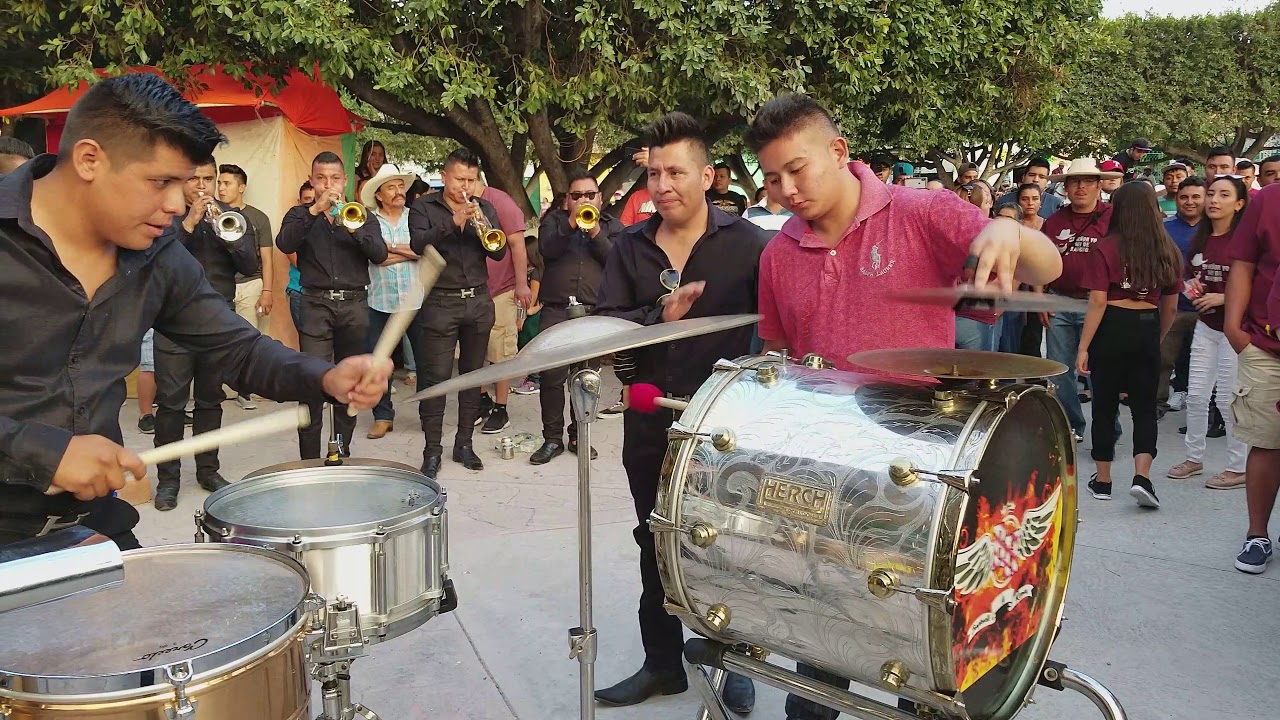 tecateando tubero el padre de banda reyna de huajuapan