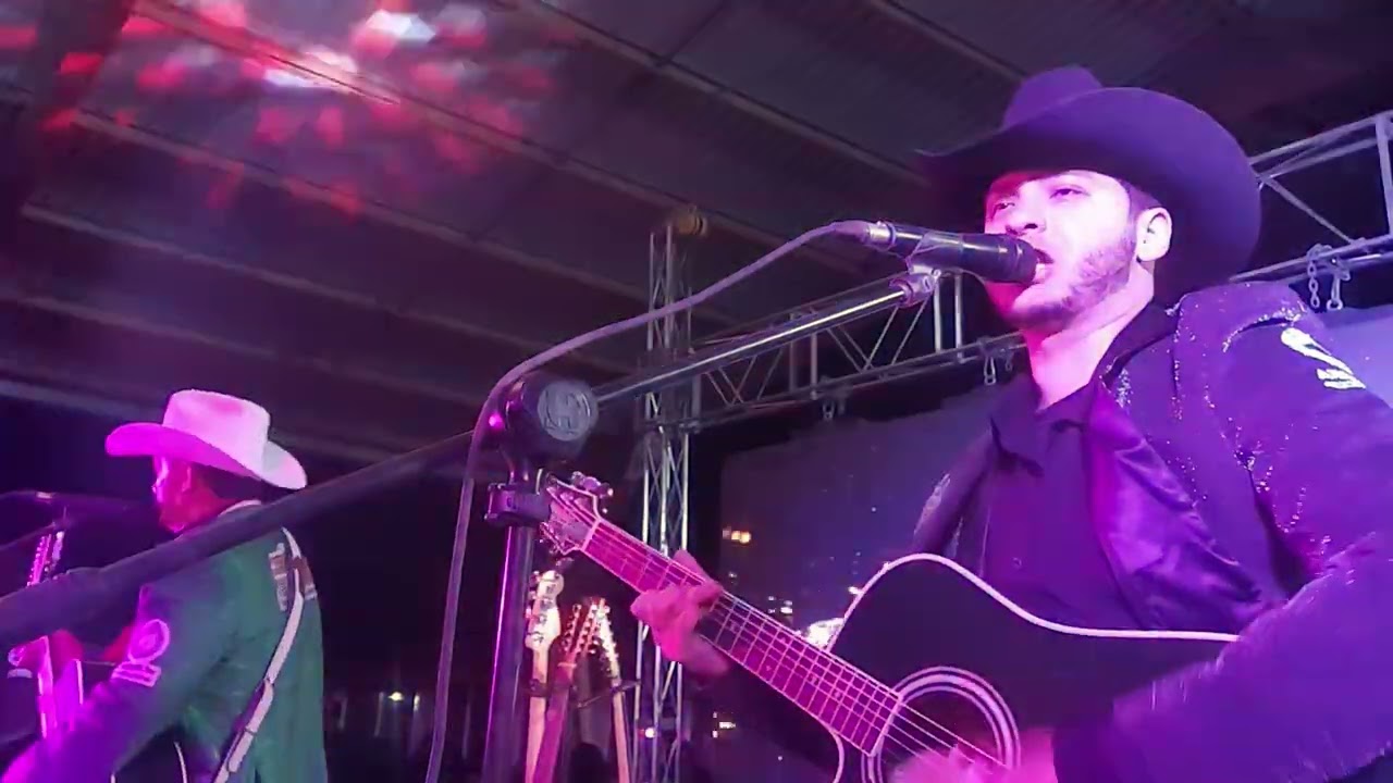 Popurri El Cisne, Las Mañanitas, Tengo Miedo, Como Perros - Migueles de Miguel Montoya (en vivo)