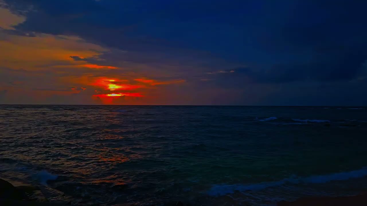 Relaxing Sunset Over the Ocean