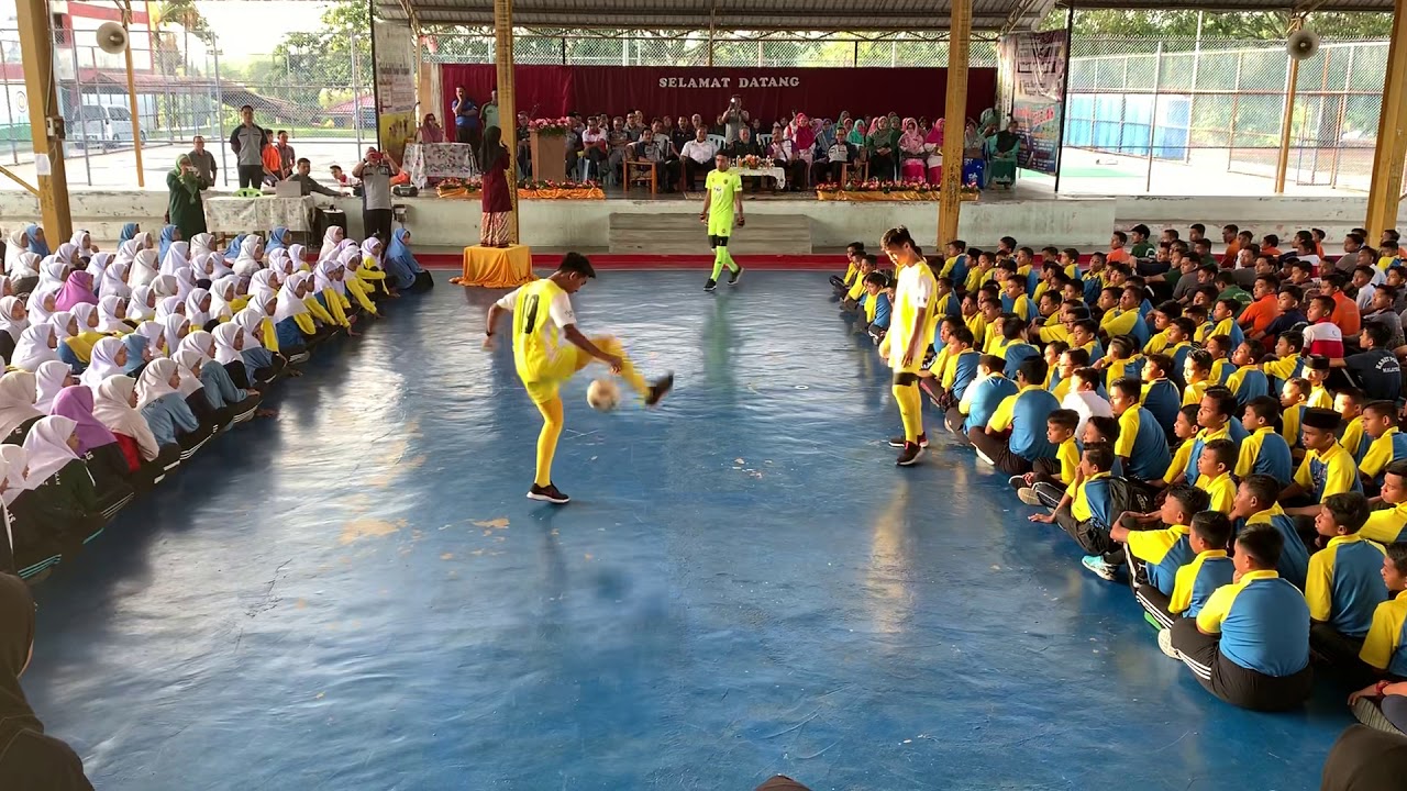 Persembahan Atlit New Seberang ( SEKOLAH SUKAN PAHANG ) sempena Kunjungan Tuan PPD Temerloh