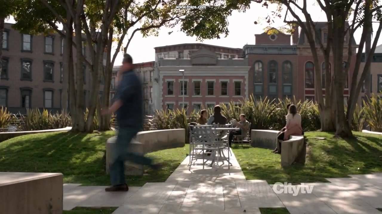 Modern family  Cam runs for lilly