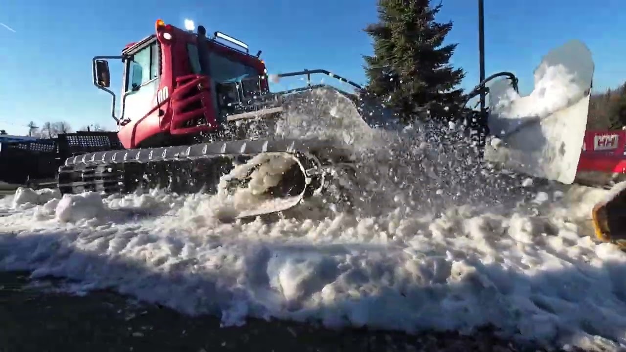 Hó, friss levegő, a síszezon nem áll meg! #pistenbully #snow 