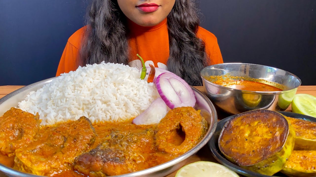 EATING FISH CURRY RICE BAIGAN FRY & EXTRA GRAVY | ASMR | MUKBANG |