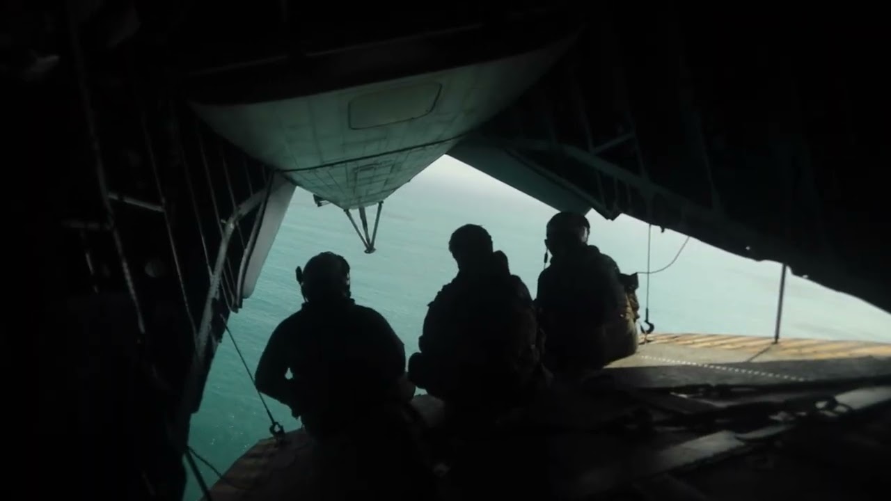HELOCASTING with U.S. RECON MARINES in Okinawa, Japan