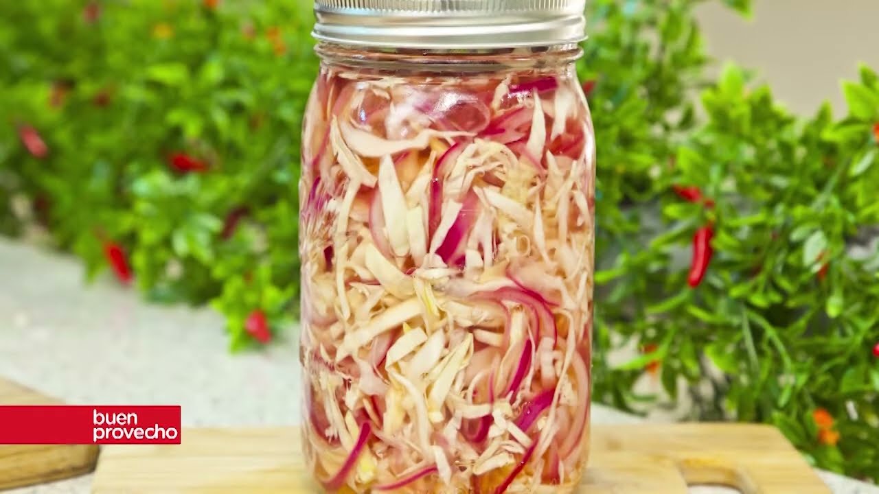 ¿Cómo hacer Encurtido de cebolla y repollo?