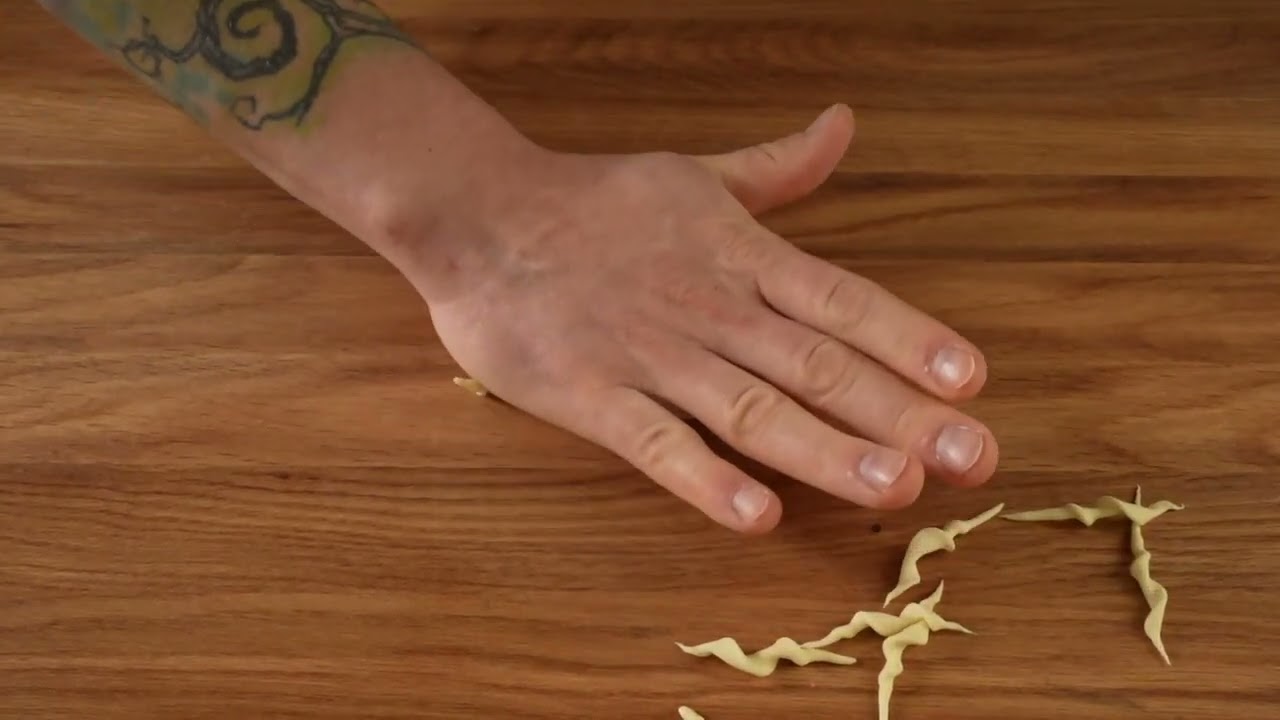 Pasta Masterclass - How to make Trofie by Mateo Zielonka