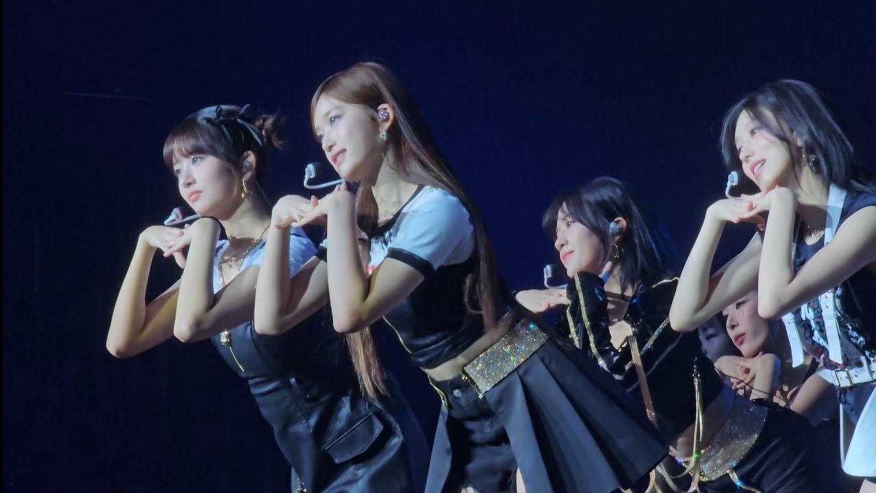 Love Dive - IVE (Fancam) SHOW WHAT i HAVE in BKK 27012024