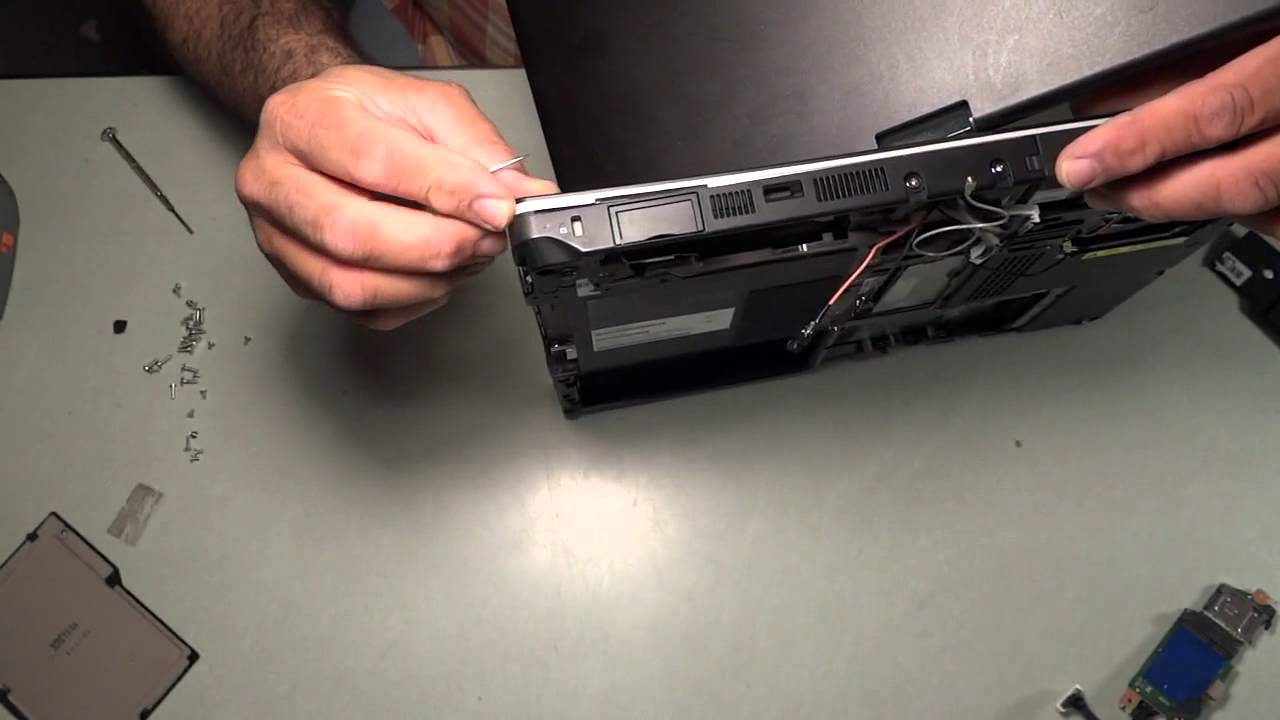 Disassembling of Fujitsu Lifebook T901