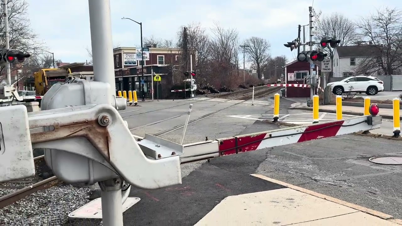 Train arrives at West Medford Station
