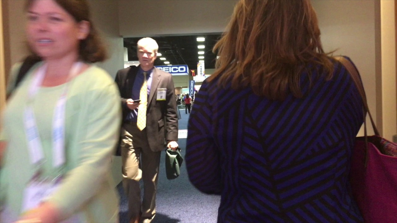 Walking in a Crowd: Optokinetic Training