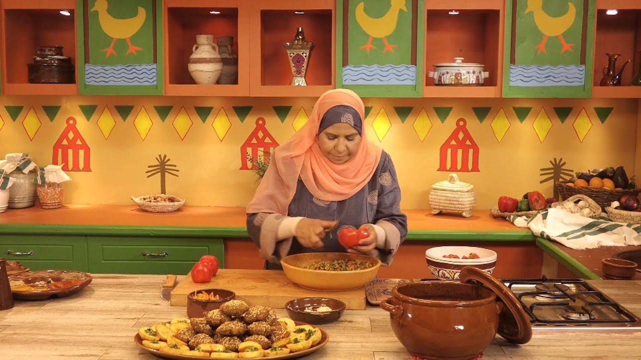 روايح من بلدنا - طاجن فول بالبيض + طعمية بيتي + طماطم مخلله 4