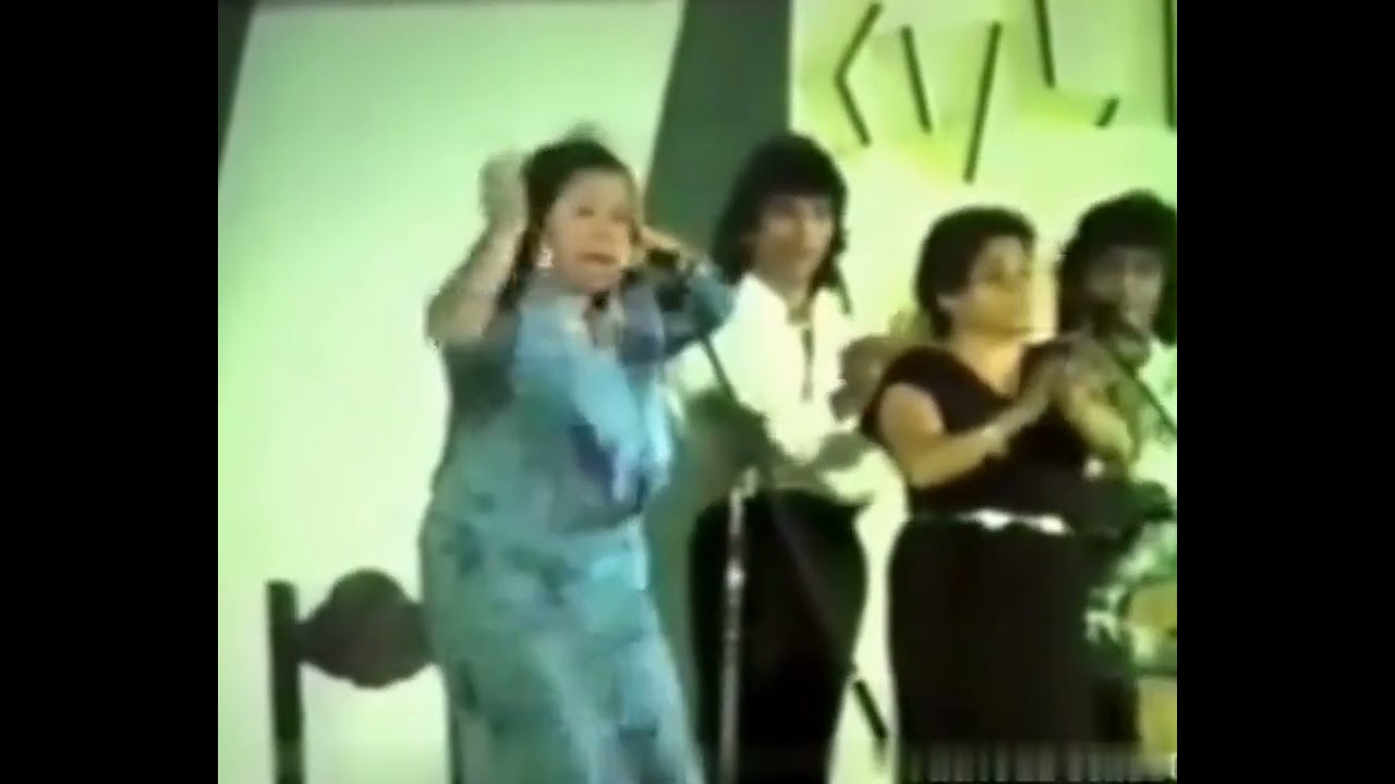 Fernanda y Bernarda en La Parpuja de Chiclana.