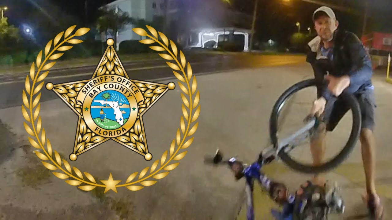 BCSO Deputy Chases A Wanted Man On Foot