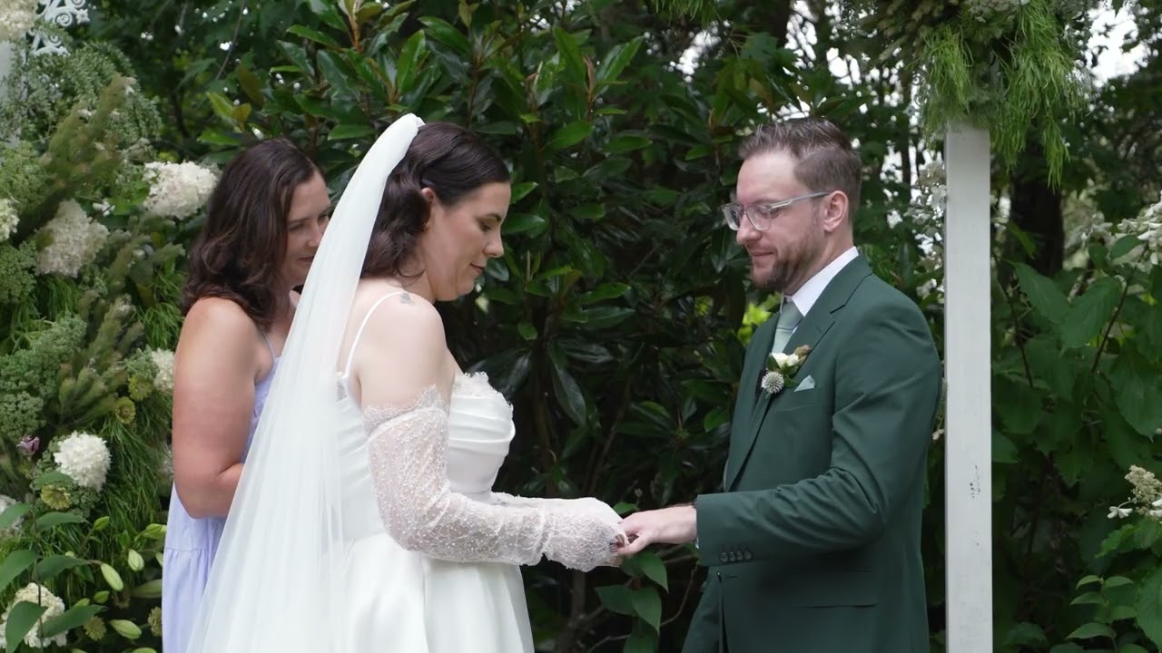 Joanne & Matthew - Wedding Story