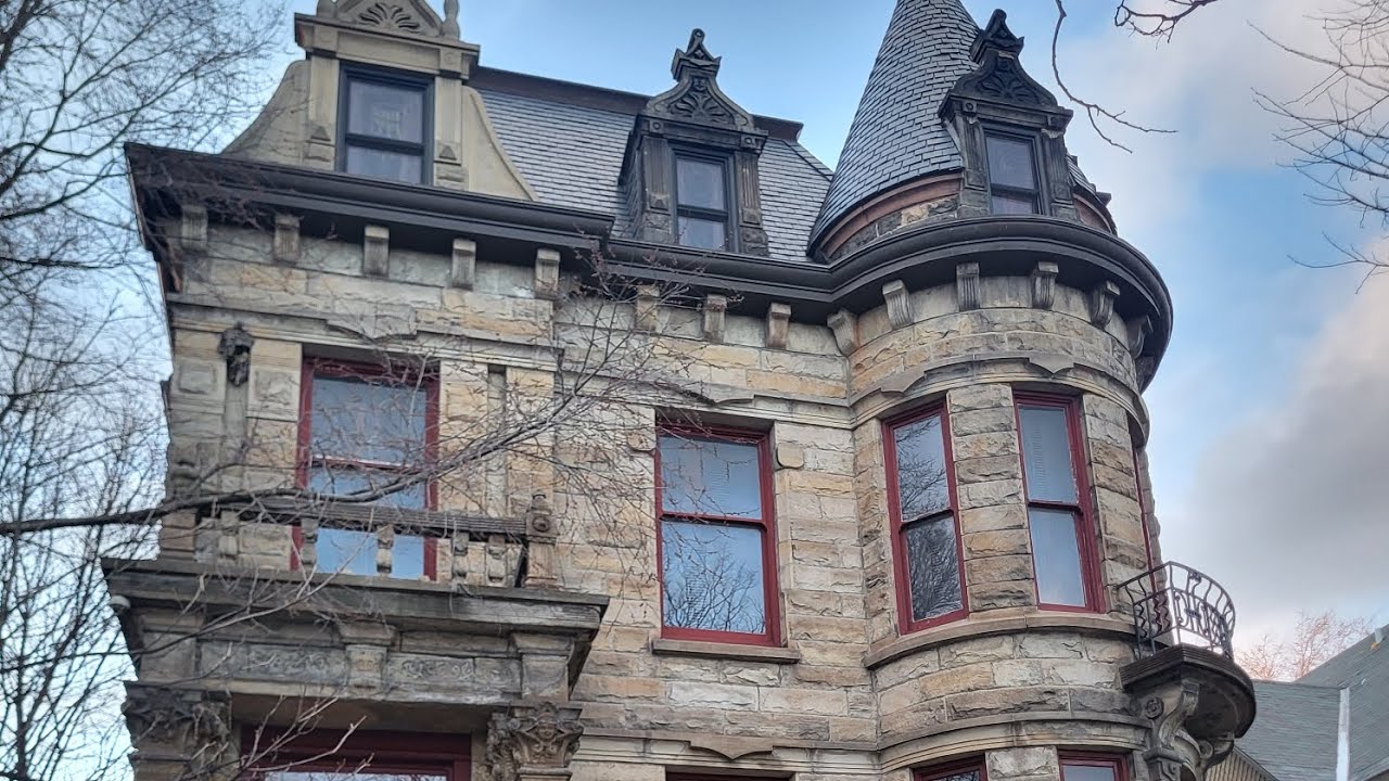 Exploring the Franklin Castle!!