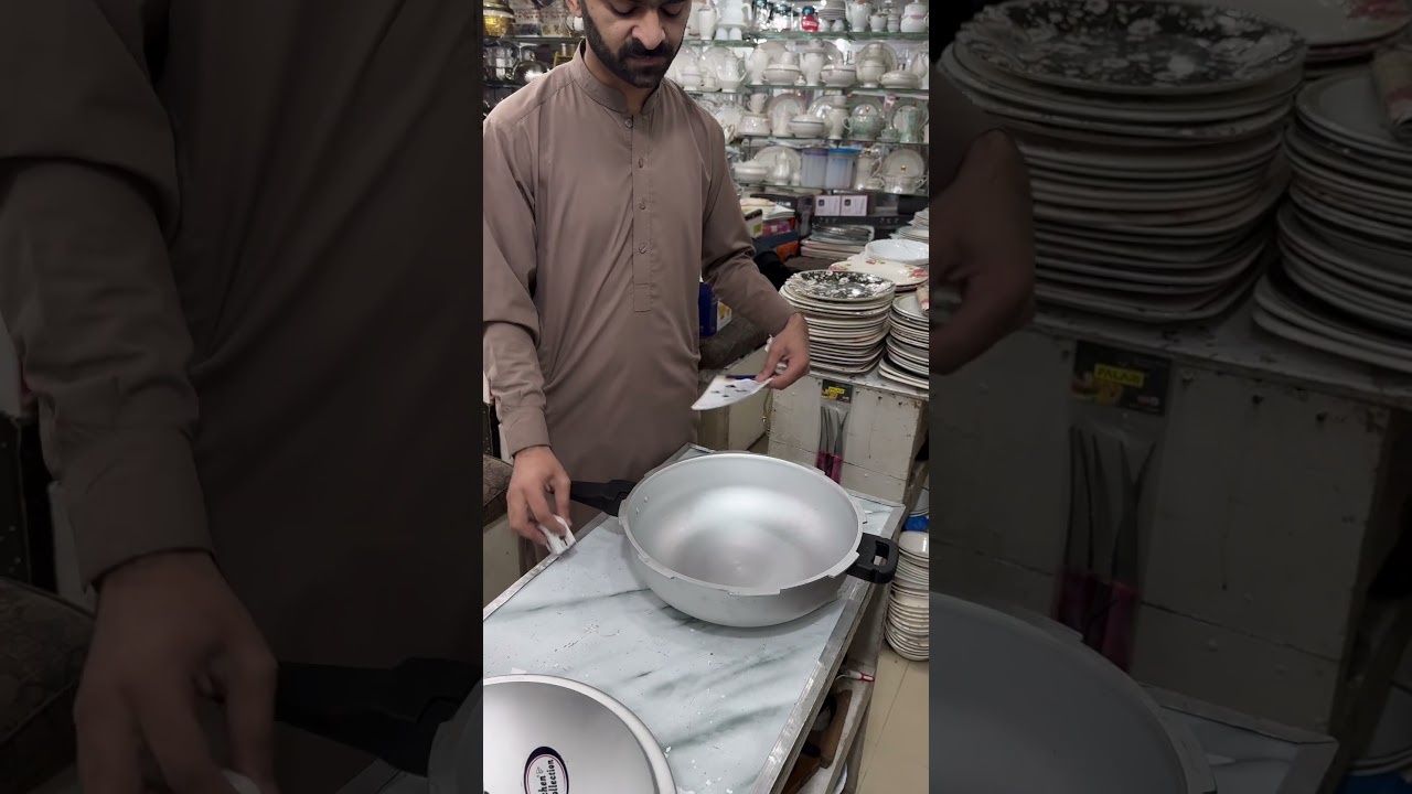 Wide pressure cooker