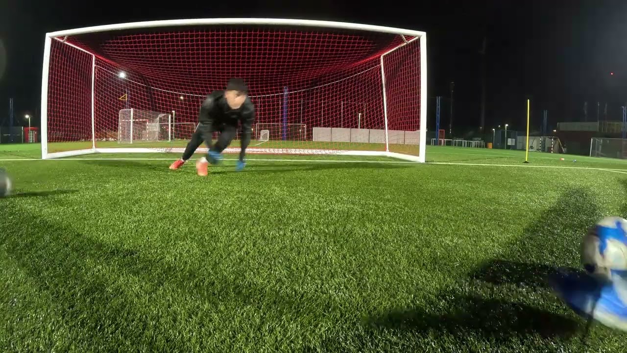 GOALKEEPER HIGH-INTENSITY TRAINING: ATTACCO PALLA + REACTION | re-positions & goal defending