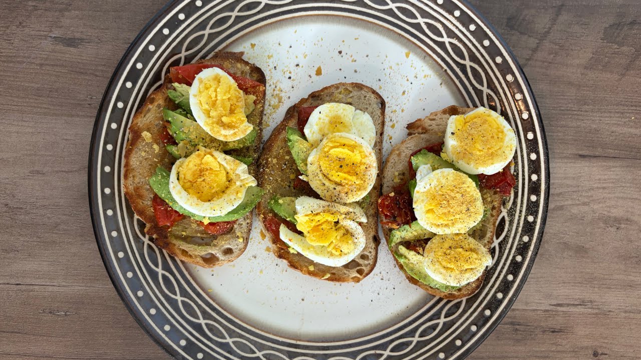 Satiating open toast breakfast 