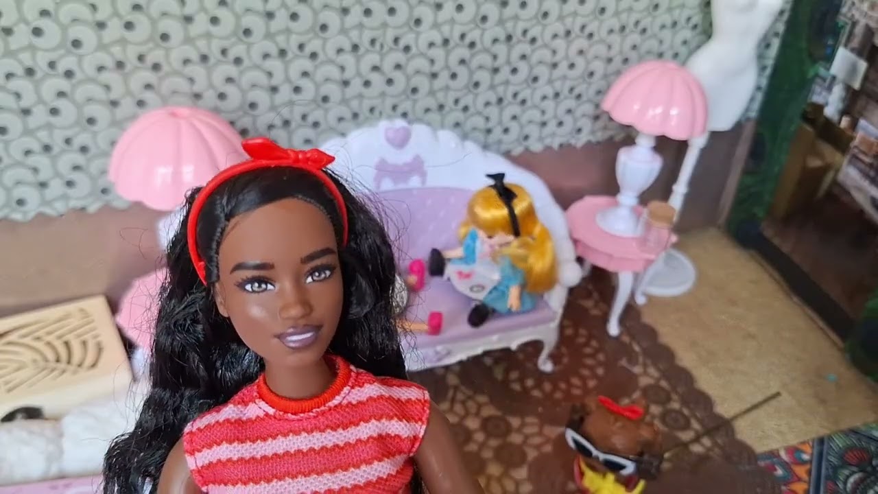 Barbie Twinning Looks на молде Кристал или Ким