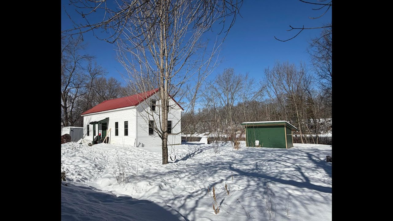 NEW LISTING: 42 Howard Street Old Town ME 04468