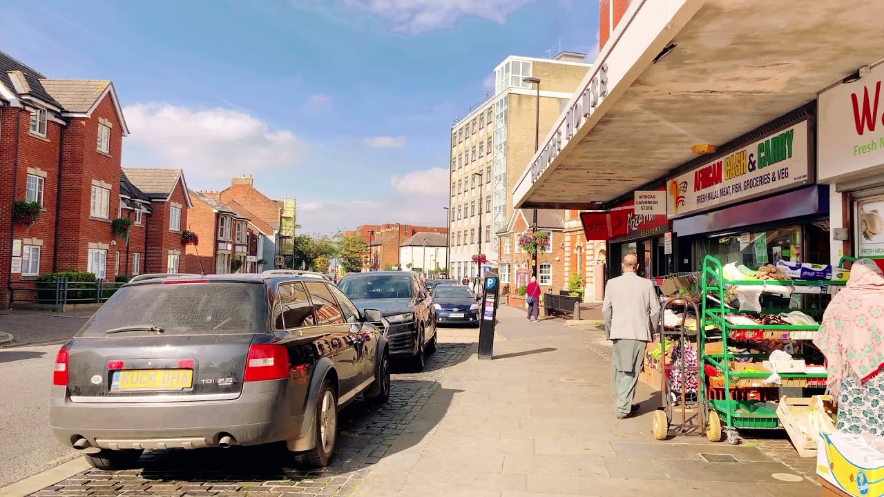 Aylesbury Town Walk - Buckinghamshire England