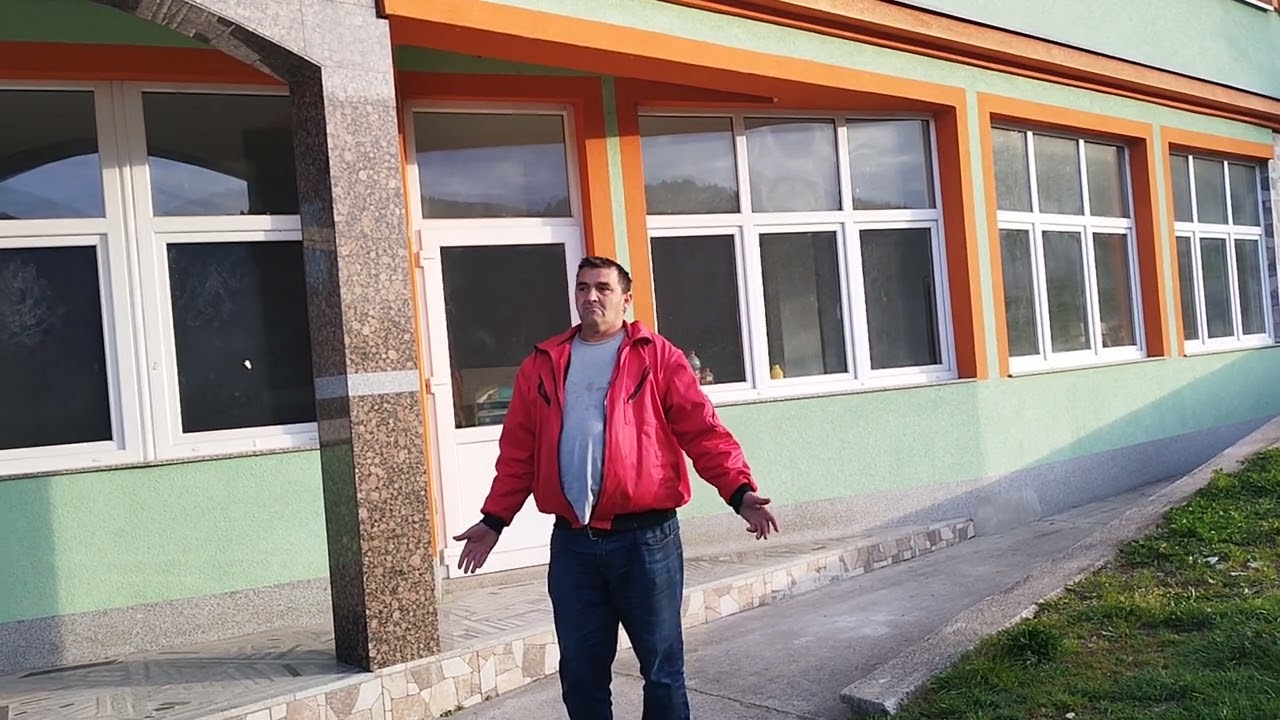 zanimljiv razgovor sa Ibrom.kaže  da ga nekad prepadne kad neko umre.