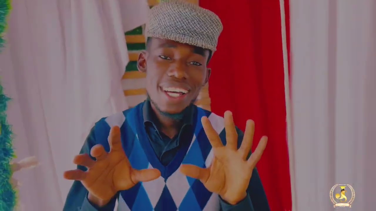 BONNE-ANNÉE-CLIPS-OFFICIEL-Révérend-Jeveck-kabuya 