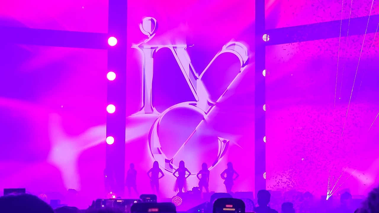 20240302  IVE - I AM+ ROYAL + Blue Blood ,【THE  1ST WORLD TOUR ‘SHOW WHAT I HAVE’ IN TAIPEI】4K