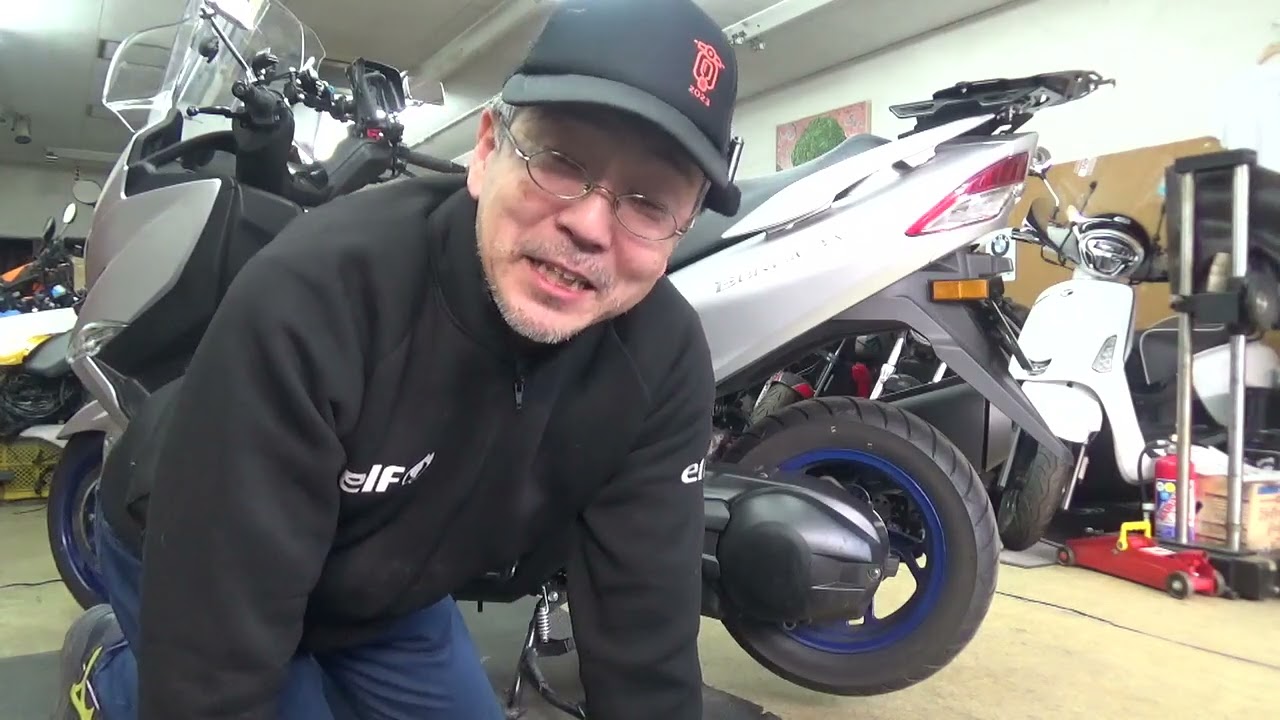 バーグマン400　エンジンオイルを交換　フィルターはアドレスV125と同タイプか？