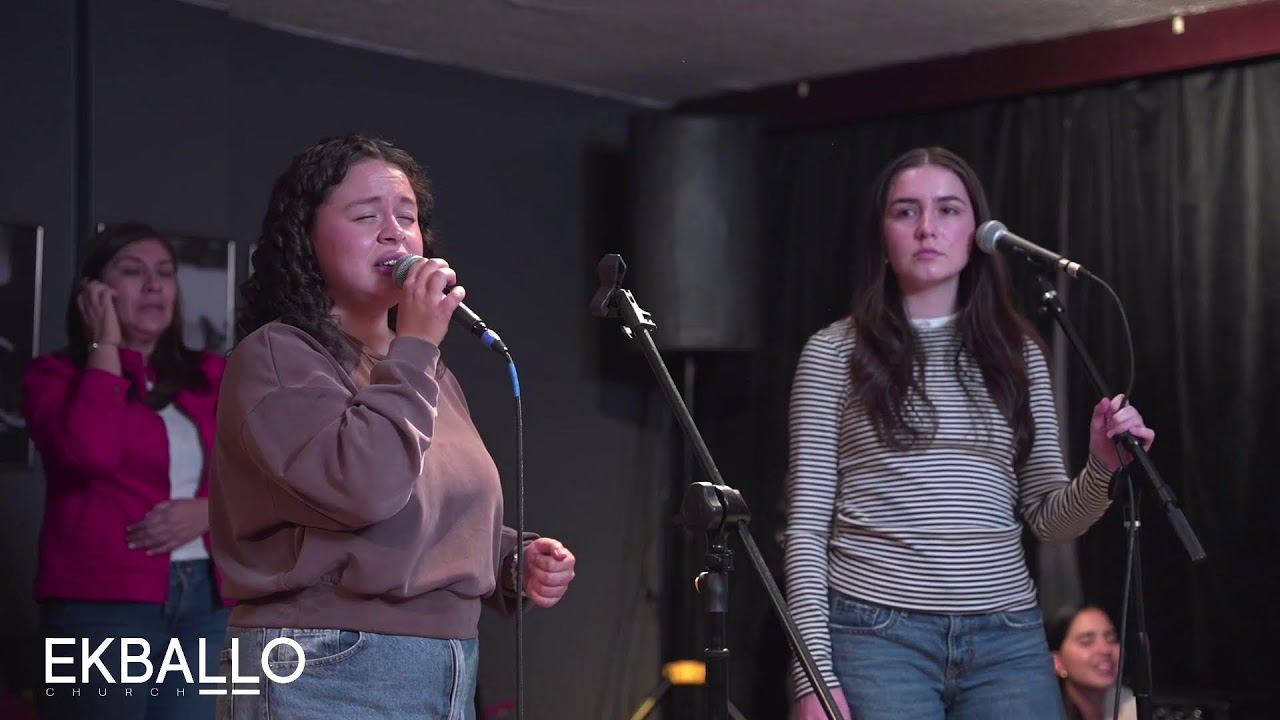 NOCHE DE PAZ - EKBALLO