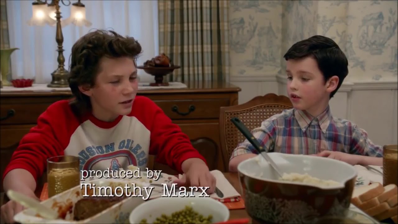 young Sheldon- Sheldon in George class. Sheldon first day of high school