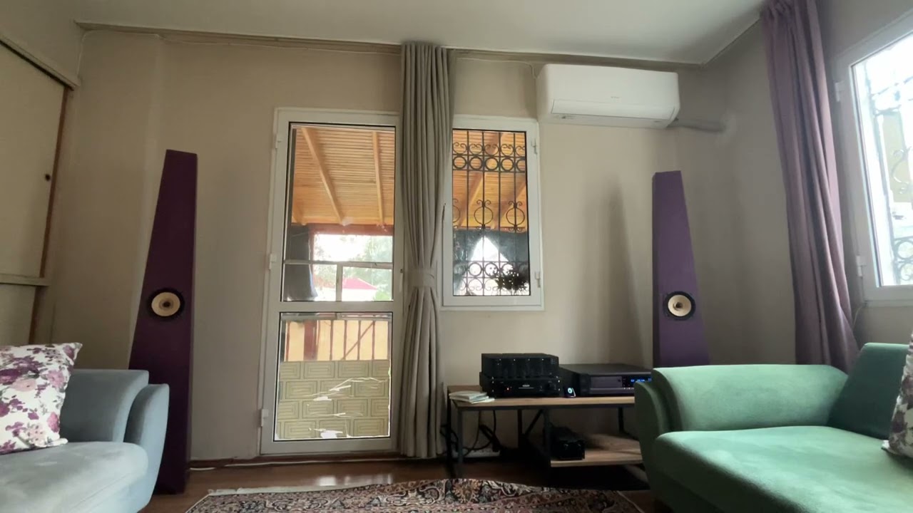 D.I.Y. The Metronome speaker, Line Magnetic 211ia tube amp, Wadia 302 CD Player, Gary Karr