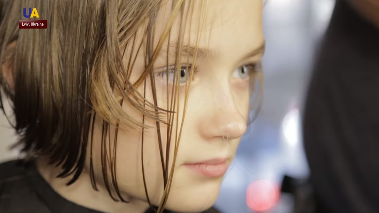 'Hair for Share': Charity Campaign to Make Wigs for Kids with Cancer