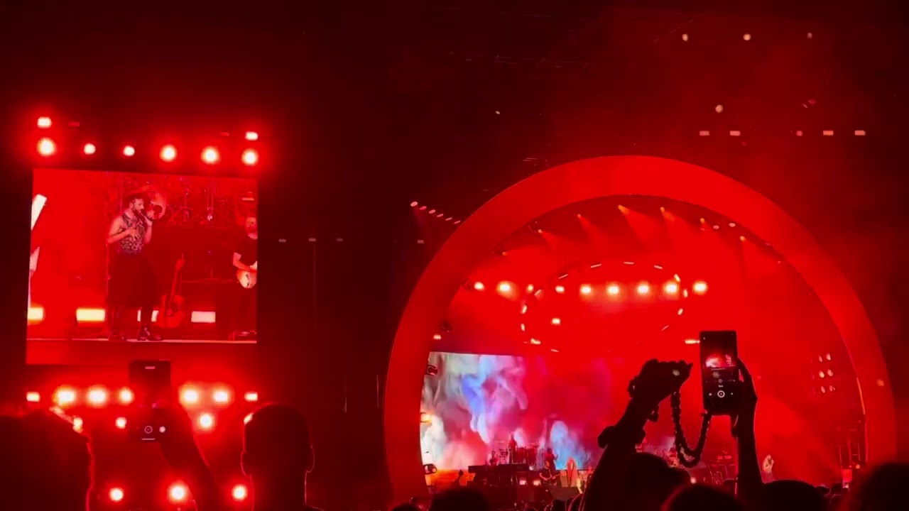 Marco Mengoni - Mi fiderò live @ Circo massimo 15.07.23