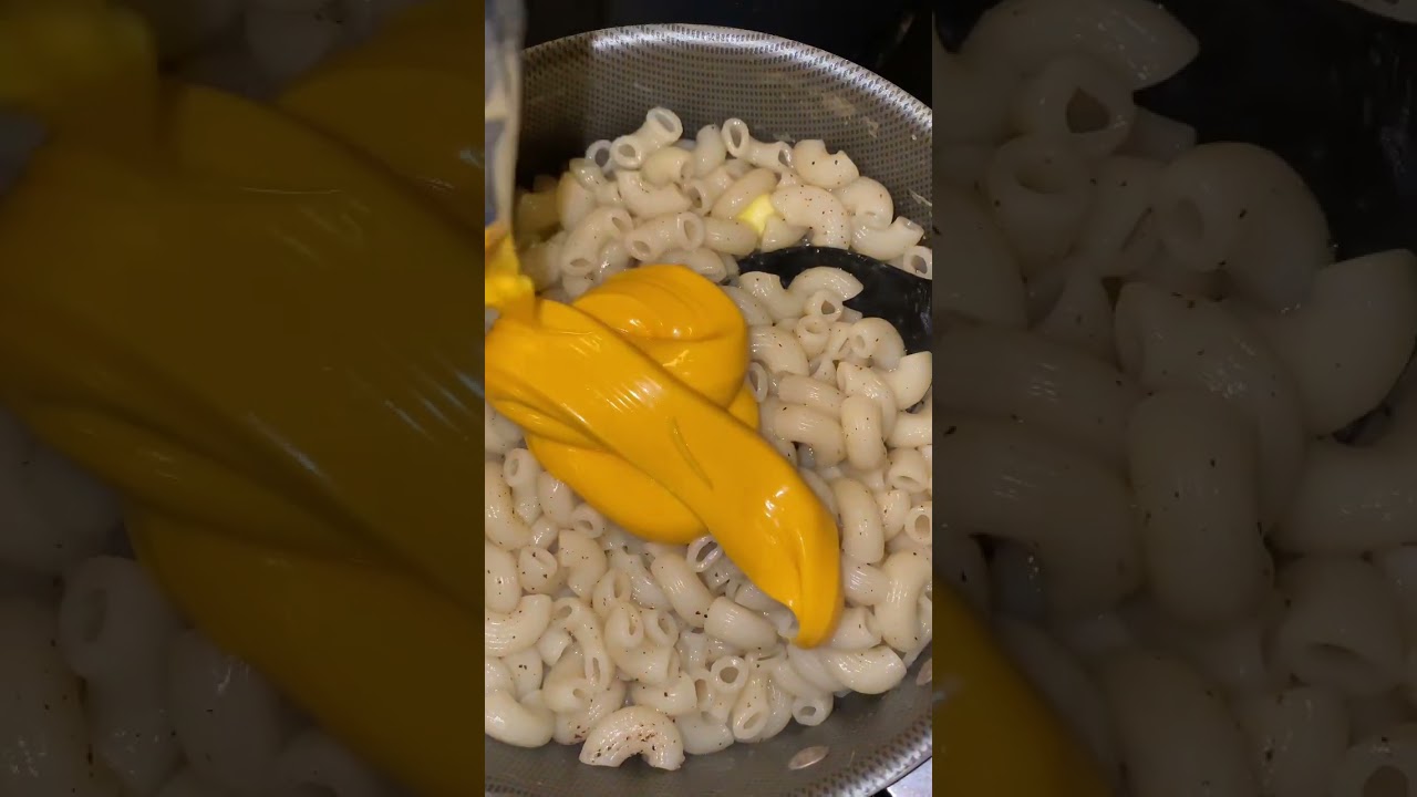 Kraft deluxe macaroni & cheese is my go to when it&rsquo;s not from scratch #shorts #food