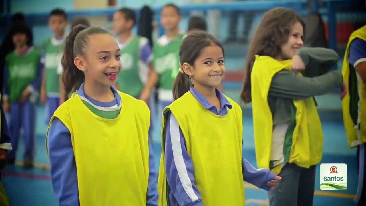 Atletismo trabalha o lado lúdico e faz as crianças suarem a camisa