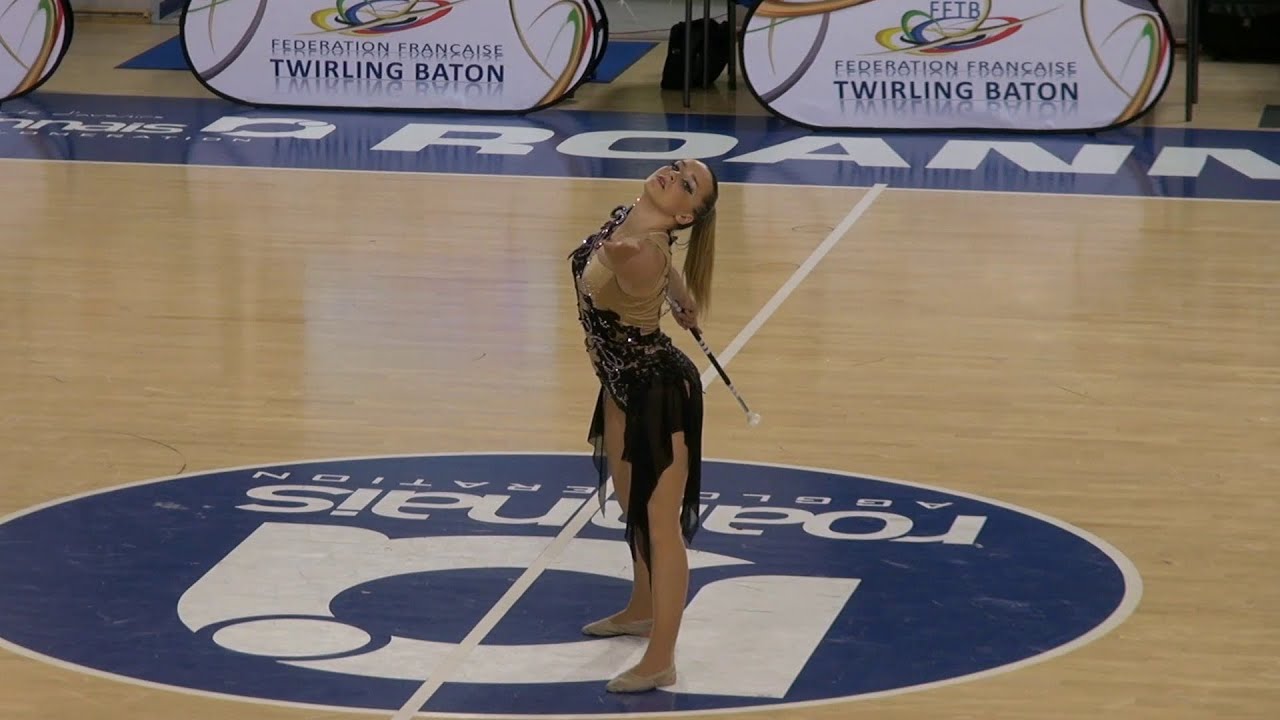 Lisy GEFFRE - Championne de France Junior Elite N1 2015 de Twirling Bâton