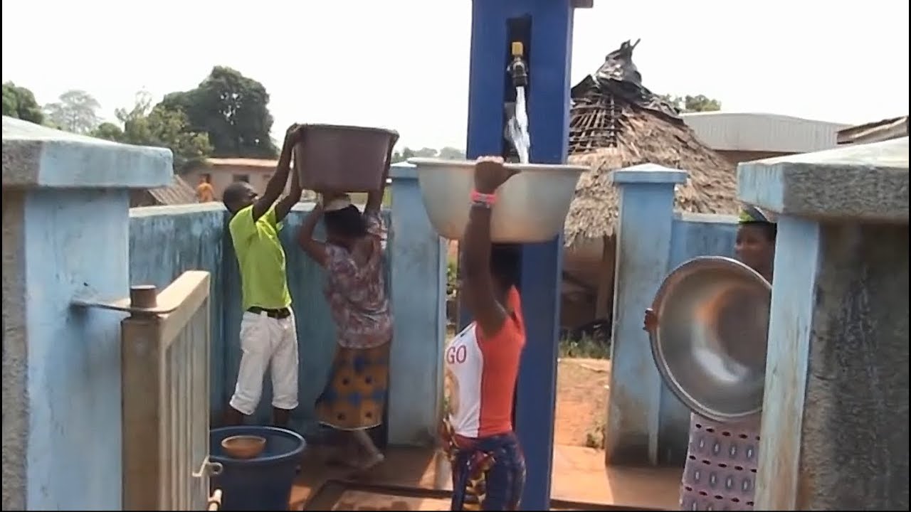 Remise officielle des ouvrages du PHAM (RTI1, Décembre 2018)