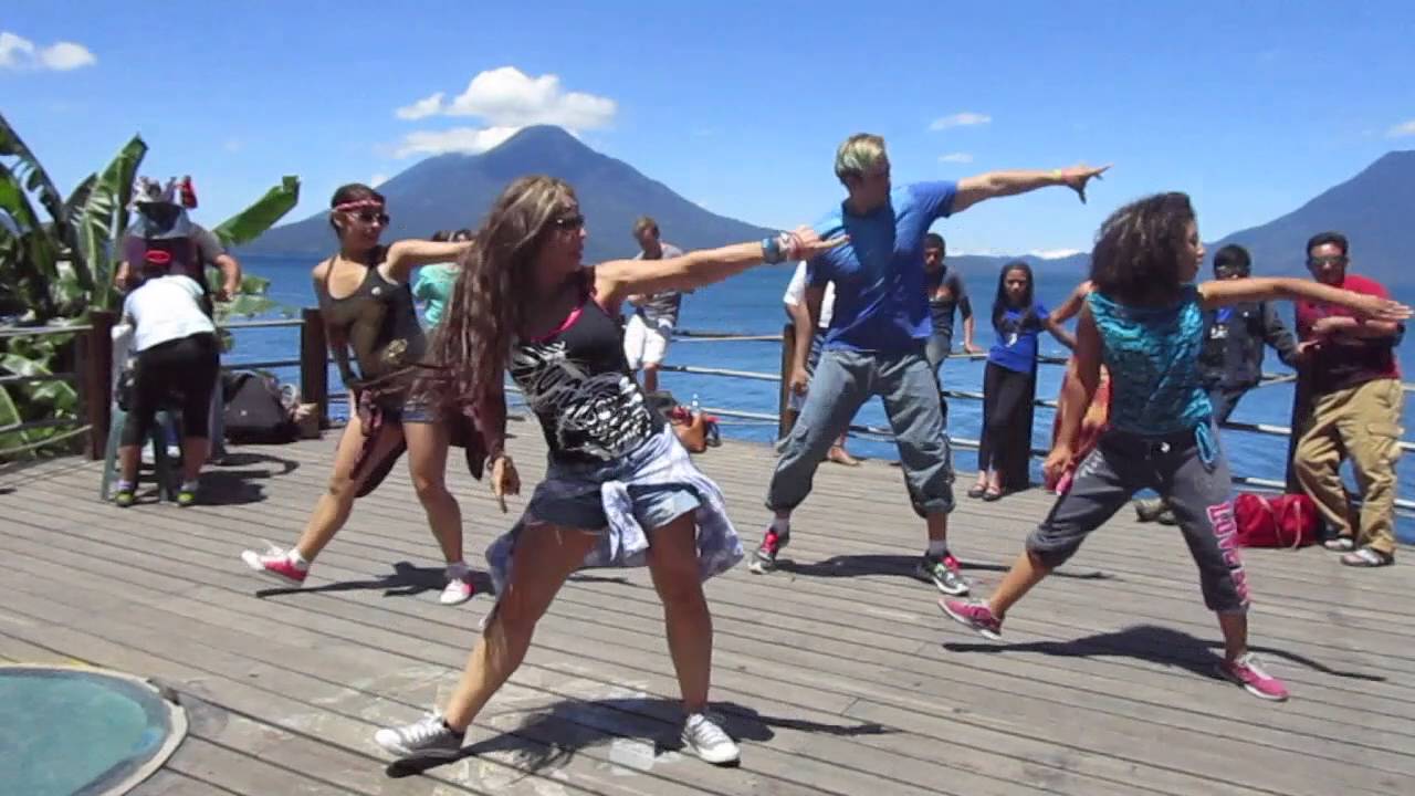 A Escondidas. Puro Mambo MM 45 - Zumba Merengue