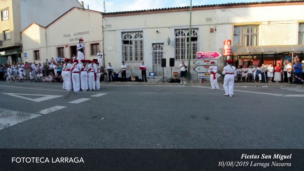 Fiestas San Miguel 10/8/2019 #Larraga #Navarra. Ezpata Dantza. Oberena Dantza Taldea.